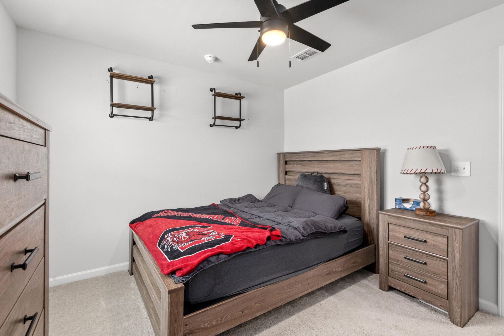 132 Eldridge Street Photo 32