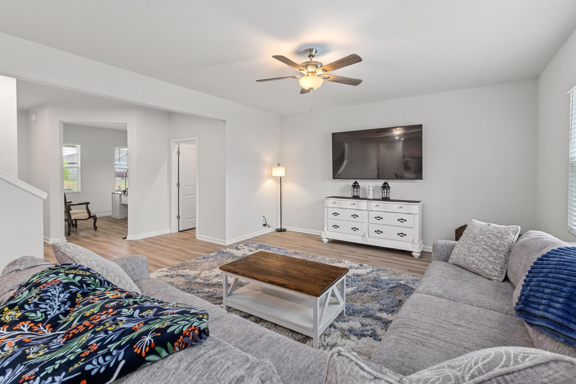 132 Eldridge Street Photo 6