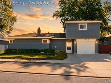 2082 Kingston Street, White Lake Twp, MI 48386