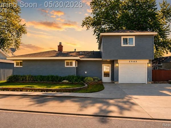 2082 Kingston Street, White Lake Twp, MI 48386