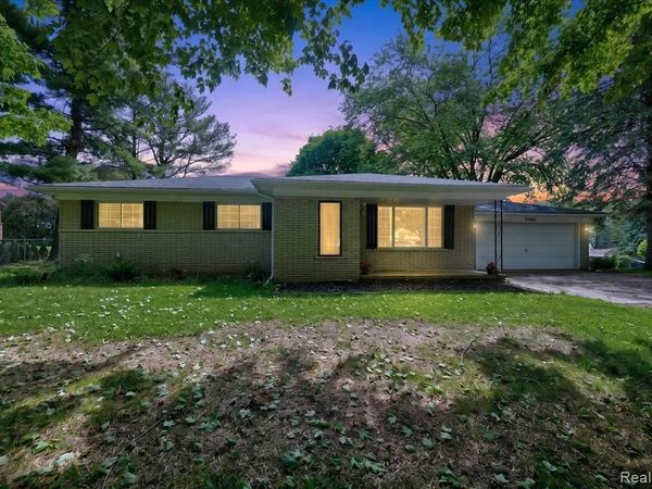 64400 Tipperary Drive , Washington Twp, MI 48095