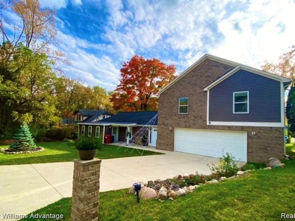 4066 Fieldview Avenue, West Bloomfield Twp, MI 48324