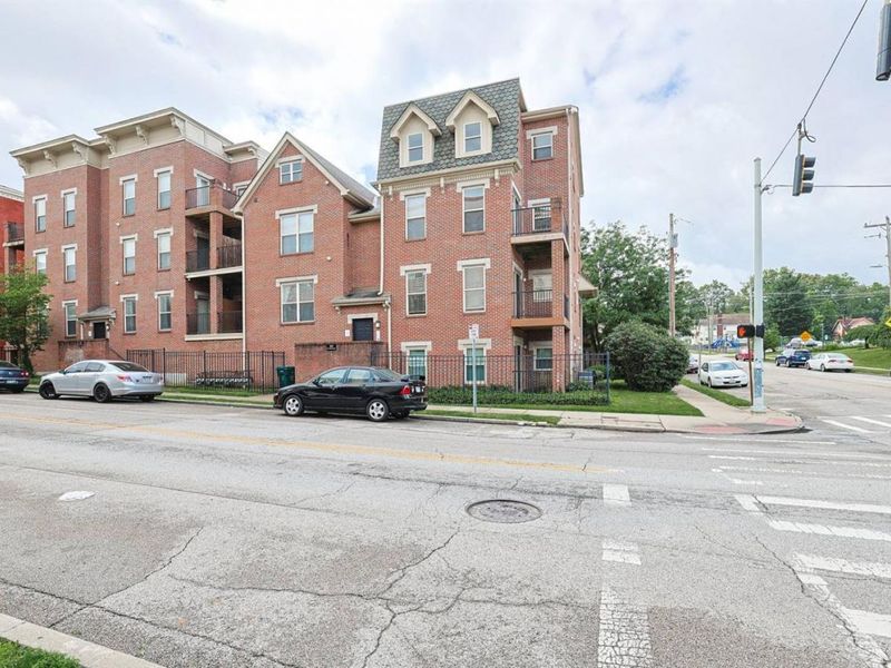 203 E University Avenue, Unit 2A, Cincinnati, OH 45219 Photo 1
