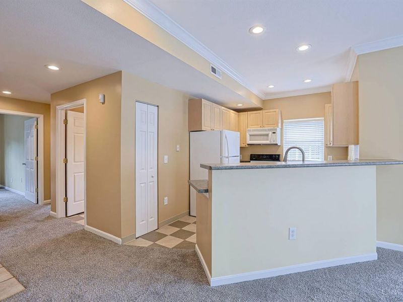 203 E University Avenue, Unit 2A, Cincinnati, OH 45219 Photo 10