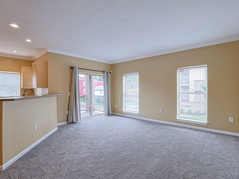 203 E University Avenue, Unit 2A, Cincinnati, OH 45219 Photo 4