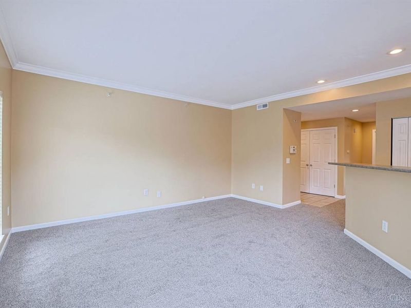 203 E University Avenue, Unit 2A, Cincinnati, OH 45219 Photo 6