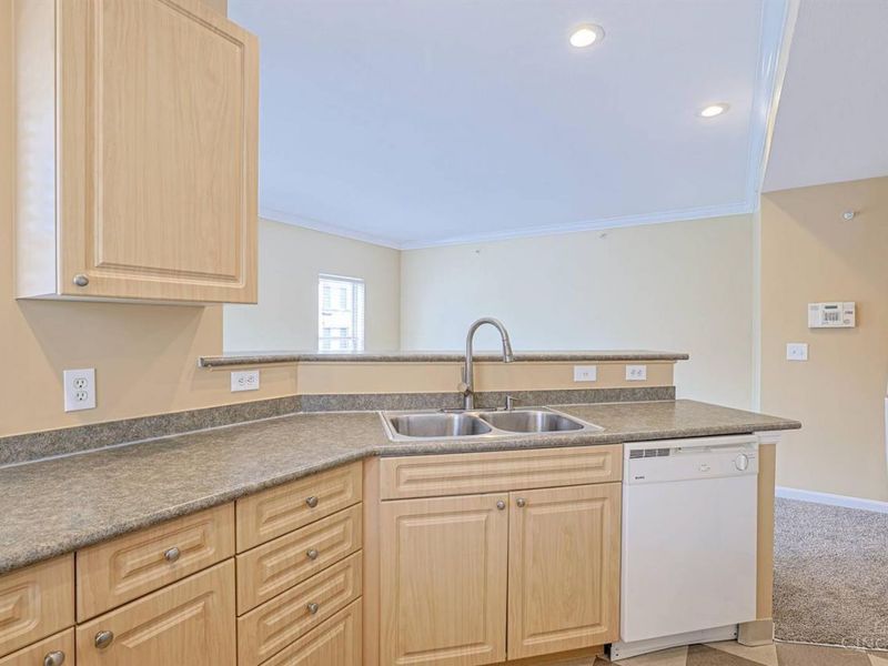 203 E University Avenue, Unit 2A, Cincinnati, OH 45219 Photo 9