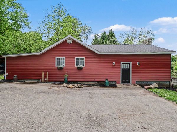 10204 Bellevue Road, Battle Creek, MI 49014