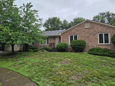 2125 Sallee Drive, Lexington, KY 40513