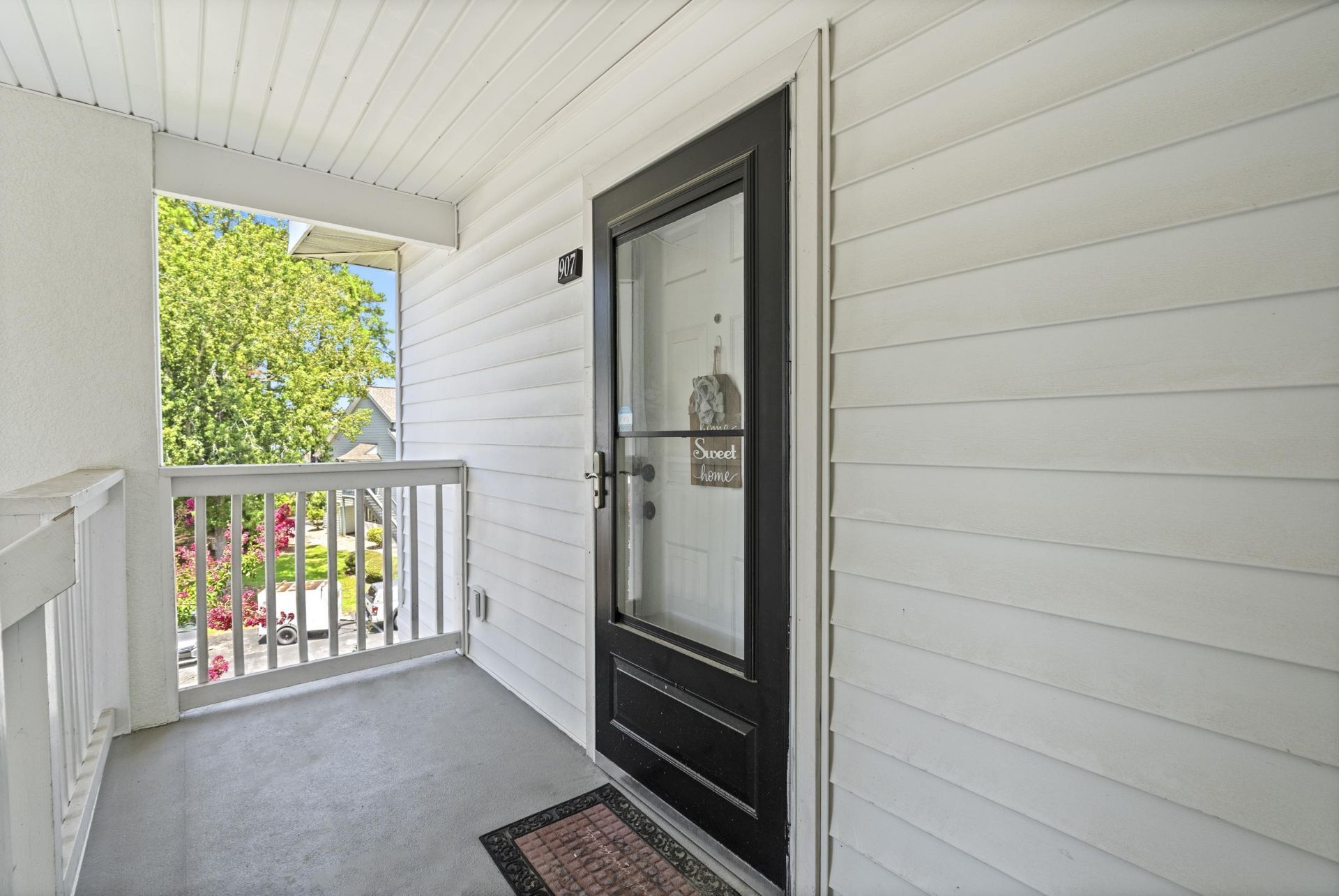 4265 Villa Dr. Photo 2