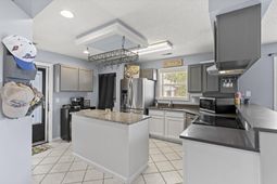 4265 Villa Dr. photo 4