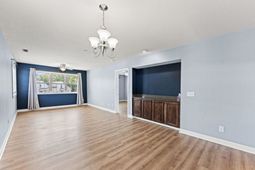 4265 Villas Dr. photo 4