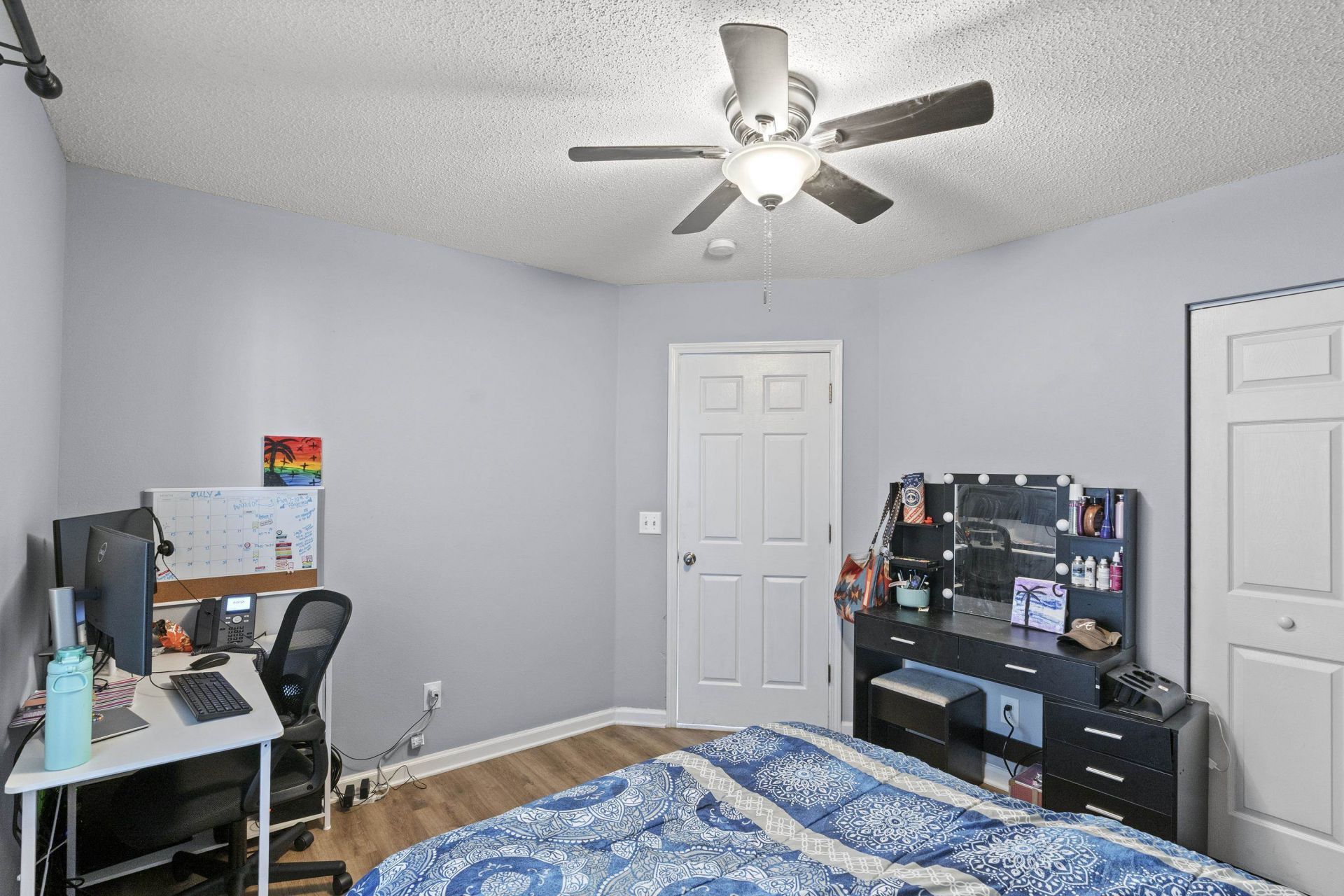 4265 Villa Dr. Photo 9