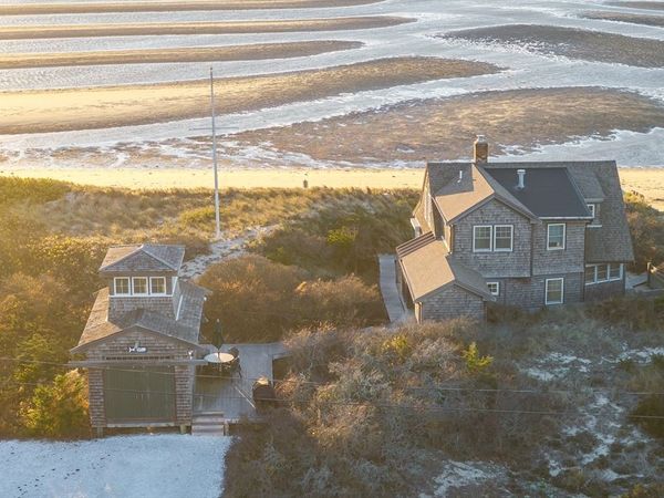 1145 Kingsbury Beach Rd, Eastham, MA 02642