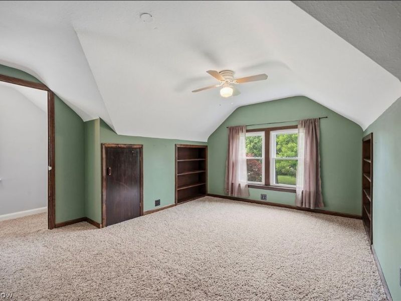 977 Learidge Road, Lyndhurst, OH 44124 Photo 22