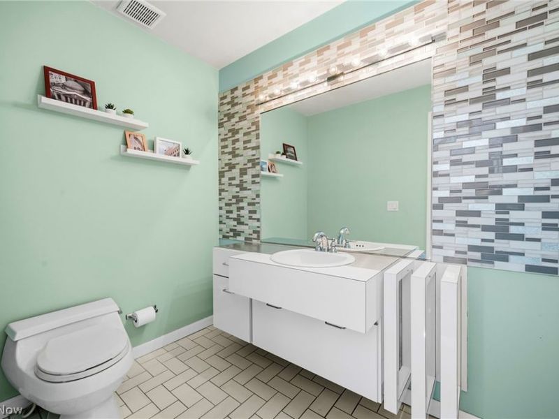 1376 Bobby Lane, Unit 32, Westlake, OH 44145 Photo 16