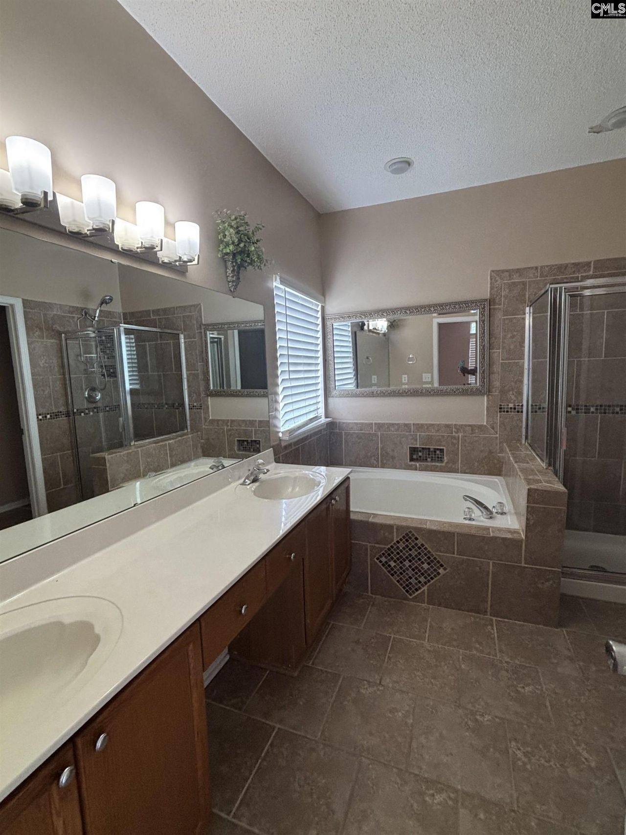 209 Cherry Stone Drive  Photo 16