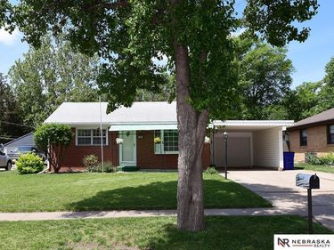 4201 Dunn Avenue , Lincoln, NE 68502