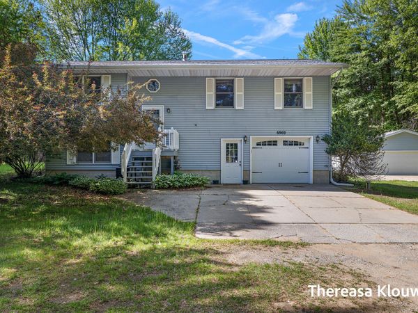 6969 E Pontaluna Road, Fruitport, MI 49415