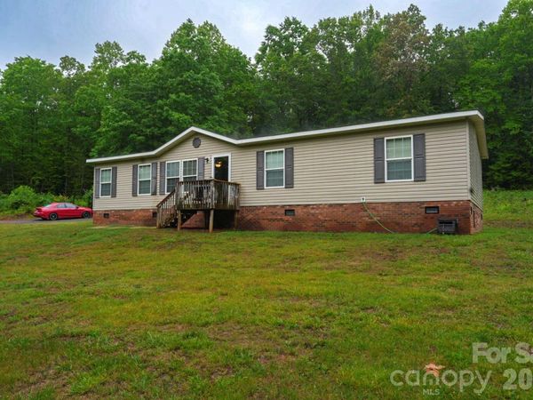 366 W Rocky Lane, Dobson, NC 27017