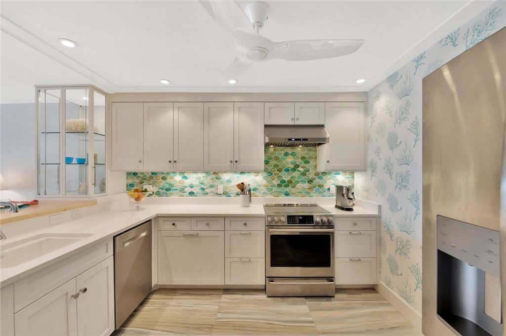 600 Riomar Drive, Unit 16, Vero Beach, FL 32963 Photo