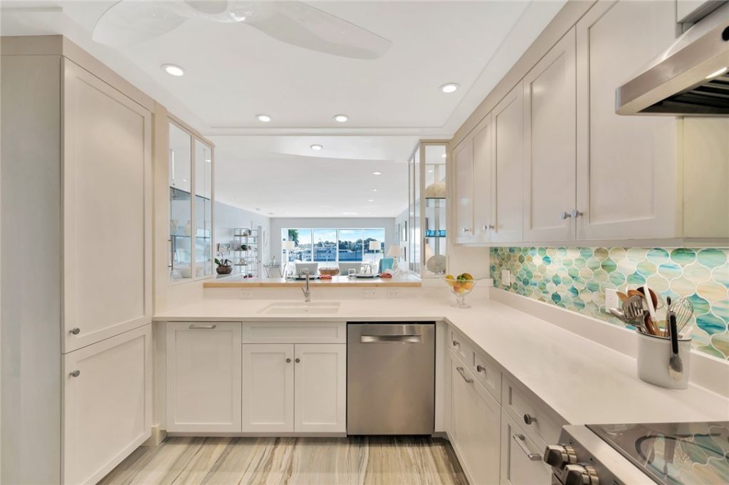 600 Riomar Drive, Unit 16, Vero Beach, FL 32963 Photo