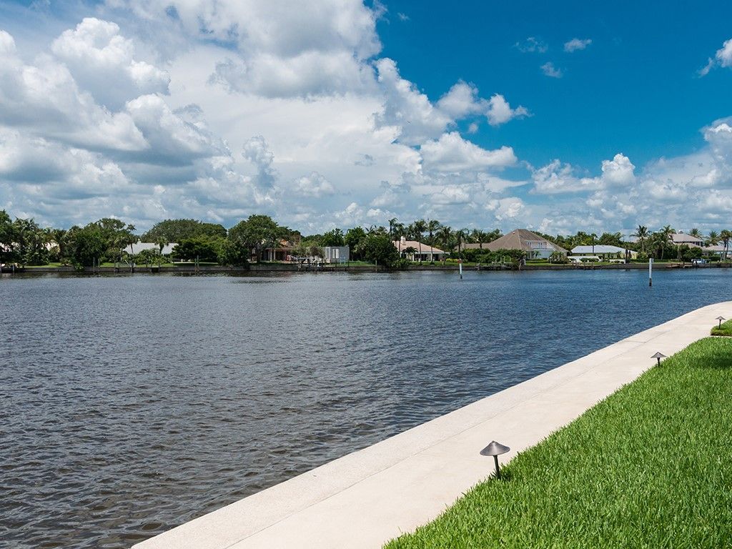 600 Riomar Drive, Unit 16, Vero Beach, FL 32963 Photo