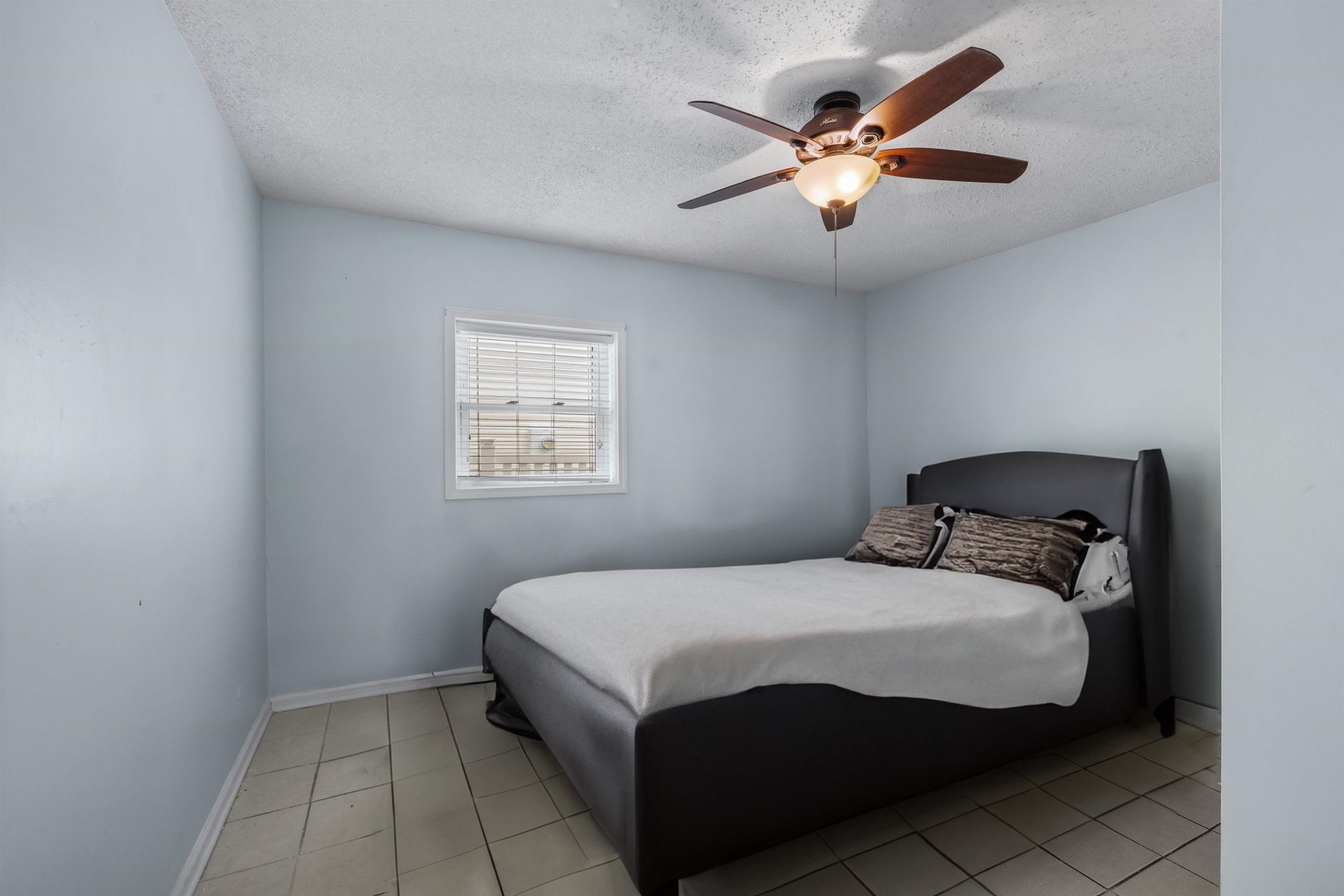 909 Perrin Dr.  Photo 22