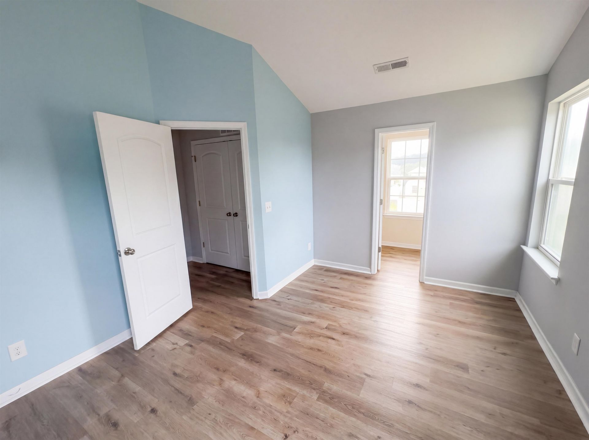 286 Blue Rock Dr.  Photo 12