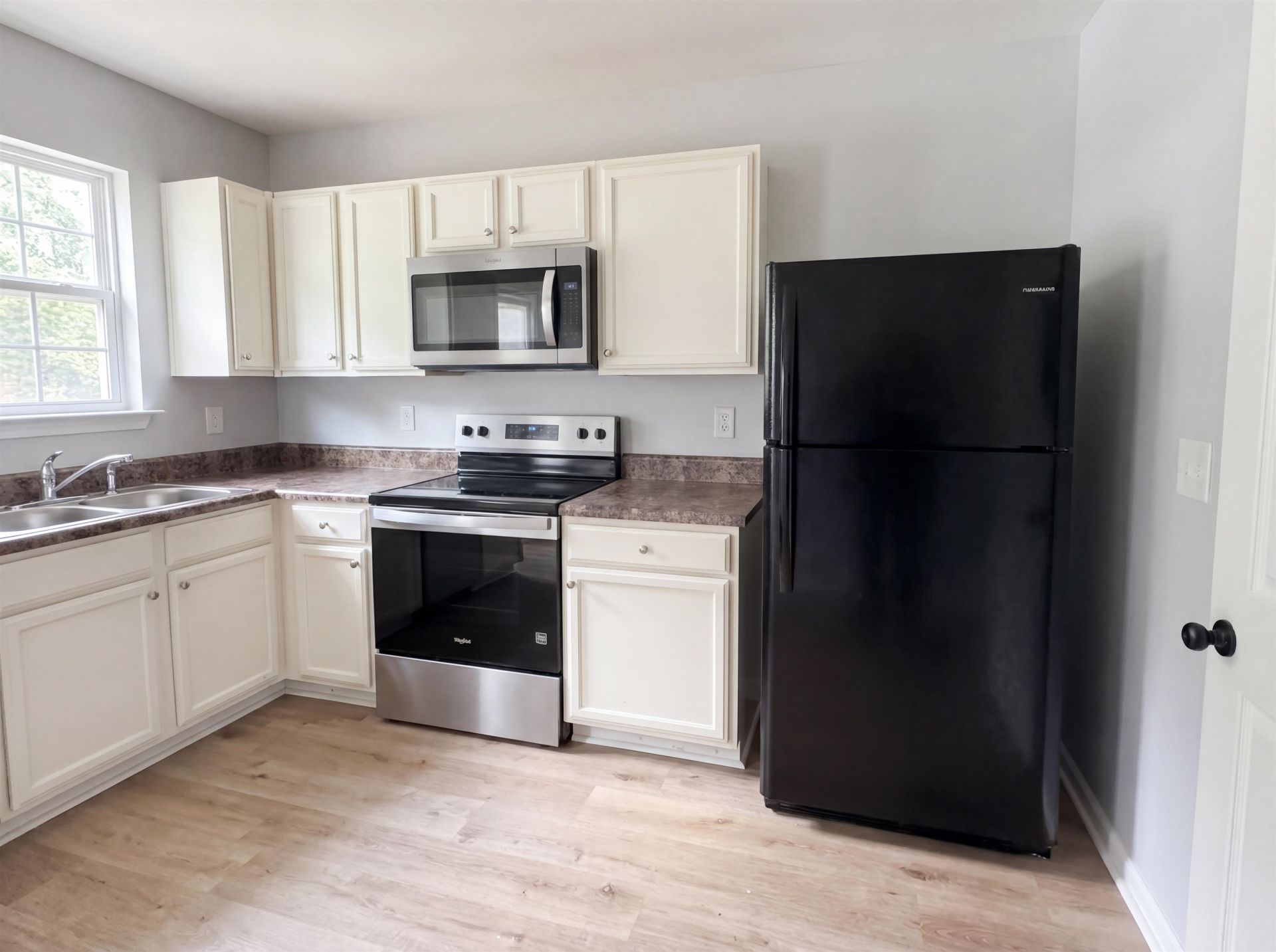 286 Blue Rock Dr.  Photo 14