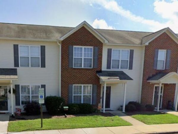 4105 Dudleys Grant Drive, Unit B, Winterville, NC 28590