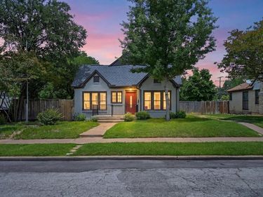 3319 Irwindell Boulevard, Dallas, TX 75211