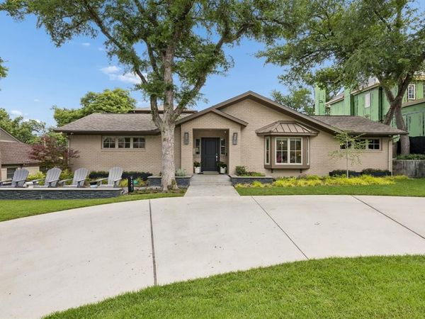 9261 Meadowglen Drive, Dallas, TX 75238