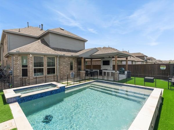 2013 Jumper Fields Drive, Aubrey, TX 76227