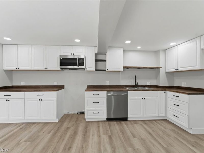 3502 Cleveland Avenue S, Canton, OH 44707 Photo 9