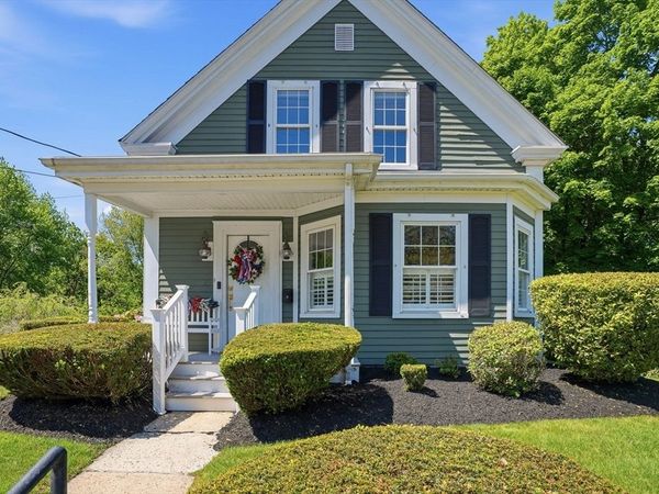 25 Linwood St, Holbrook, MA 02343