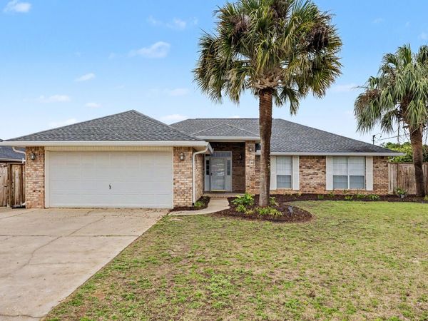 4863 Traxx Street, Crestview, FL 32536
