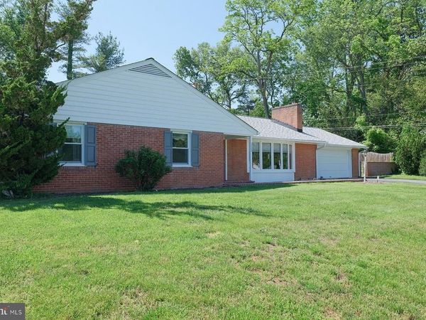 13324 HICKORY HILL ROAD, HAGERSTOWN, MD 21742