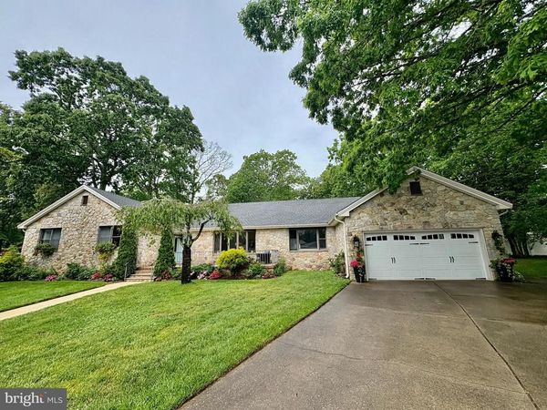 23 GEORGETOWN COURT, LINWOOD, NJ 08221