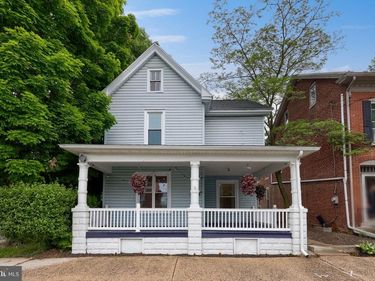 433 MAIN STREET , DENVER, PA 17517