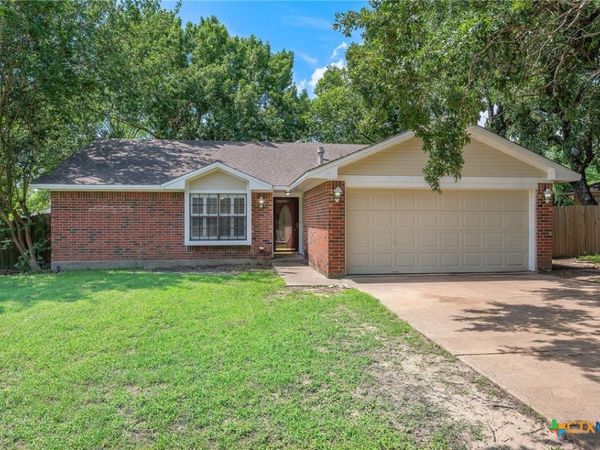 2007 Sandalwood Lane , Bryan, TX 77807