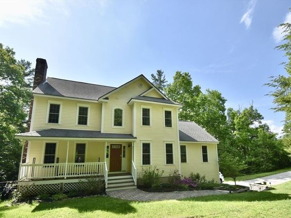 5 Eleanor La, Charlton, MA 01507