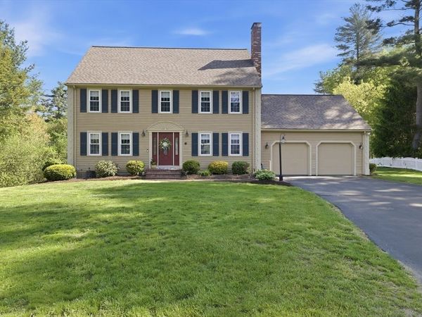 30 Princess Pine Circle, Taunton, MA 02780