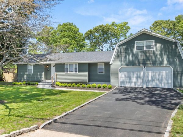17 Lolly Lane, Centereach, NY 11720