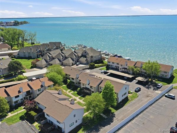 50656 Jefferson Avenue, New Baltimore, MI 48047