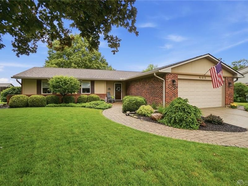 307 Rankin Drive, Englewood, OH 45322 Photo 2