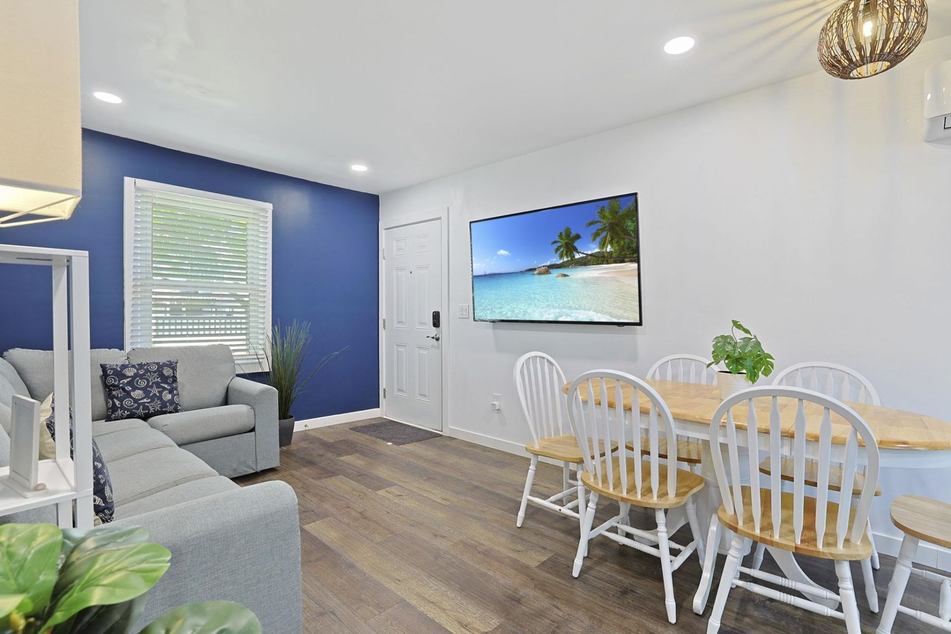 4610 Seaview St.  Photo 17