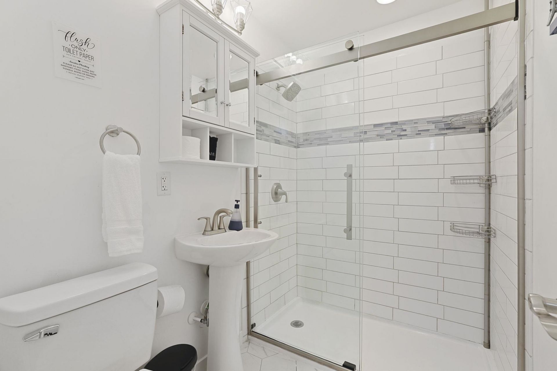 4610 Seaview St.  Photo 23