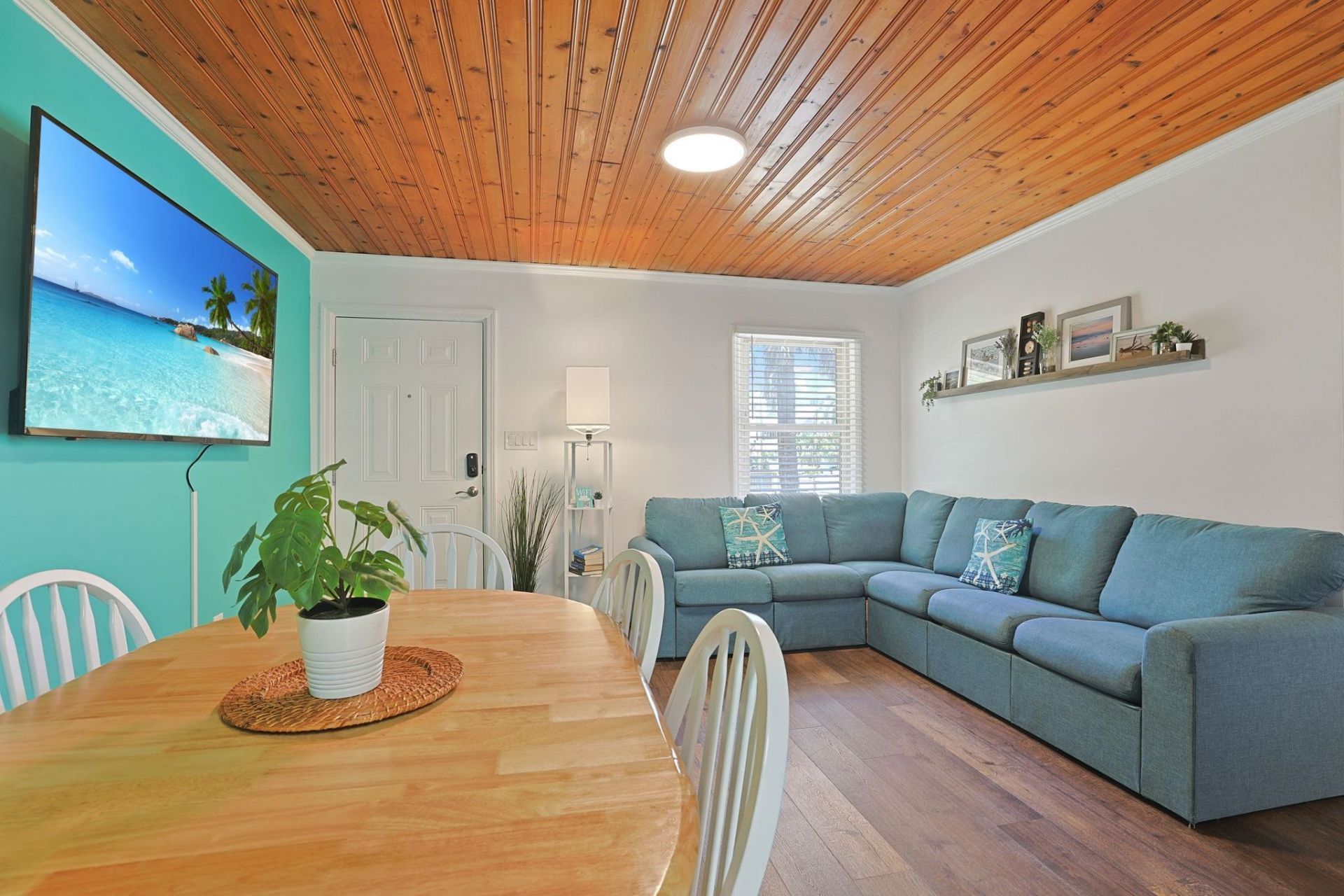 4610 Seaview St.  Photo 29