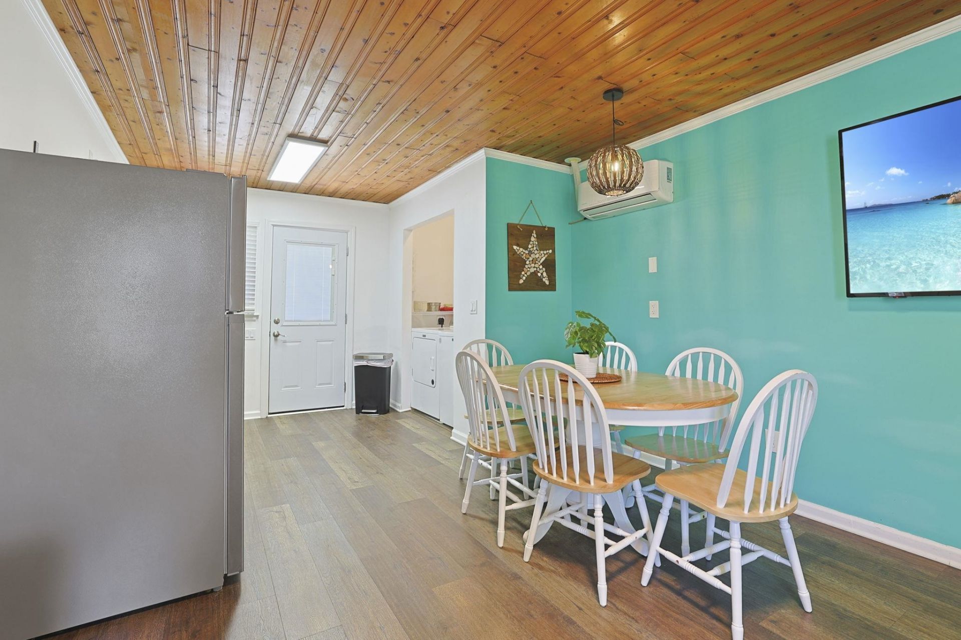 4610 Seaview St.  Photo 31